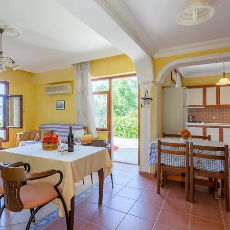 Vilă Myros